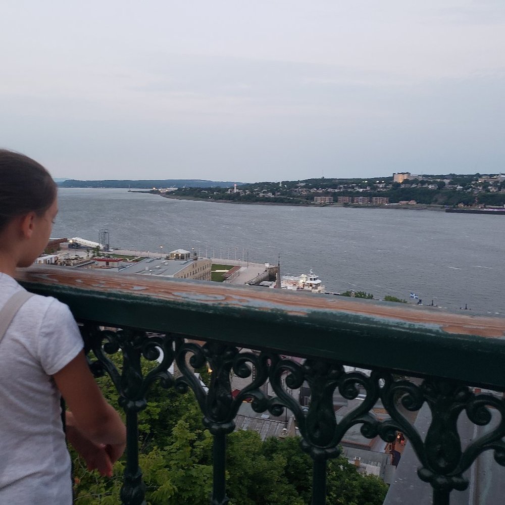 Meet your Posher, Jhe